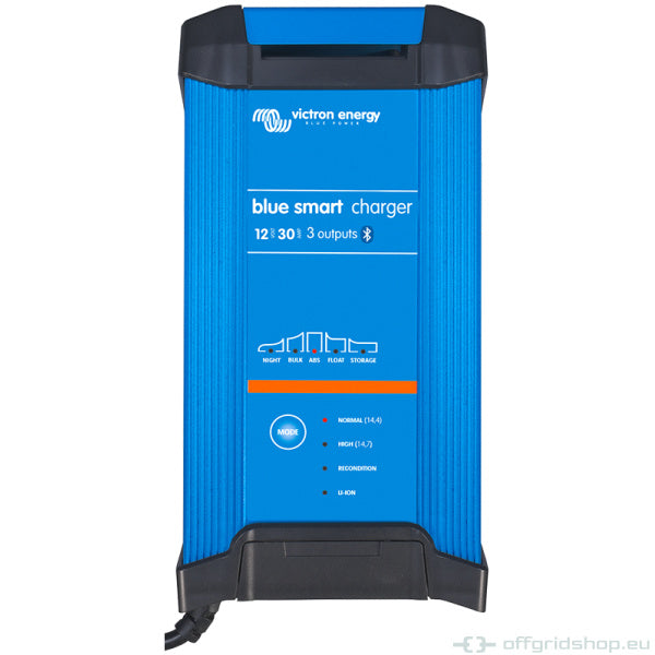 Blue Smart IP22 Ladegerät - 230V, UK, 12V, 3 Batterien, Blue Smart IP22 Charger 12/30(3) 230V UK